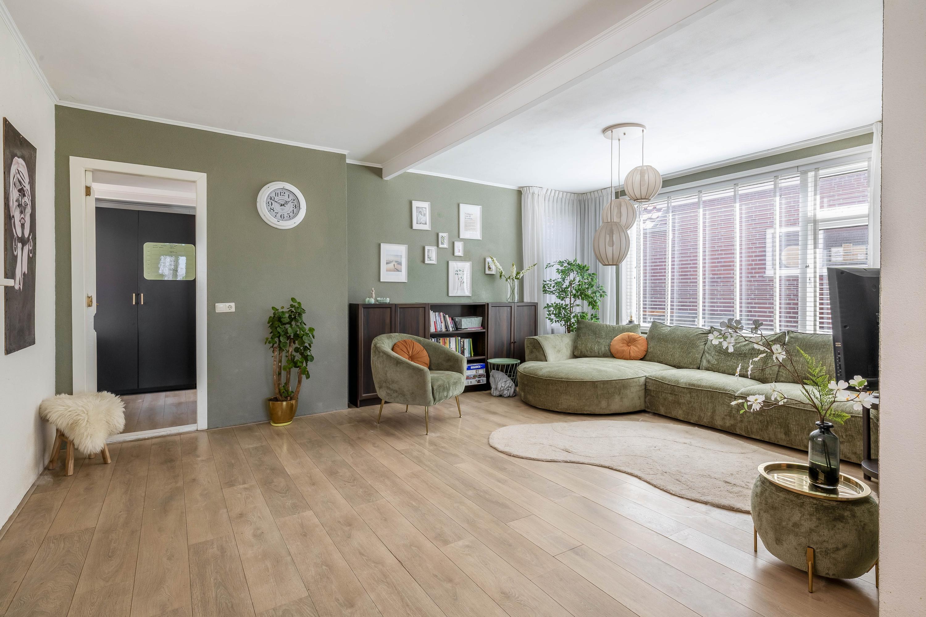 Vrijstaande woning te koop: Middenweg 123, Veendam