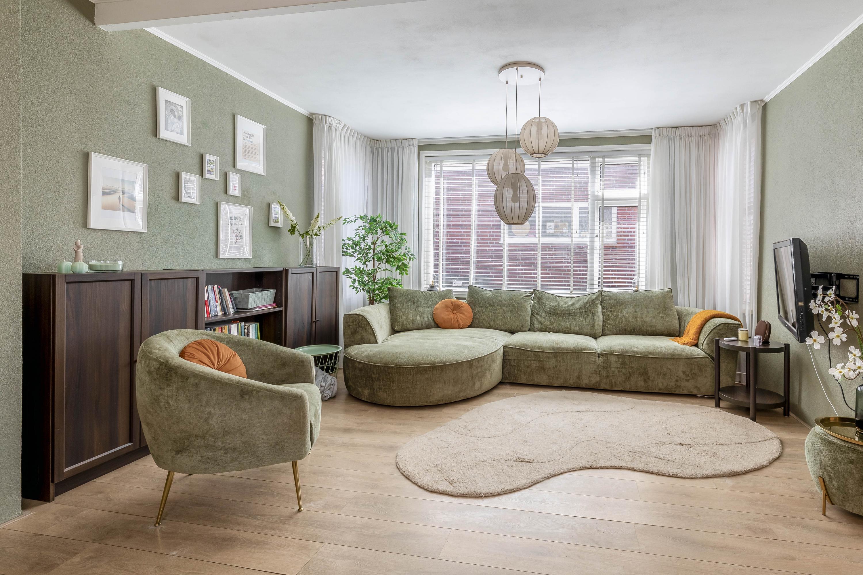 Vrijstaande woning te koop: Middenweg 123, Veendam