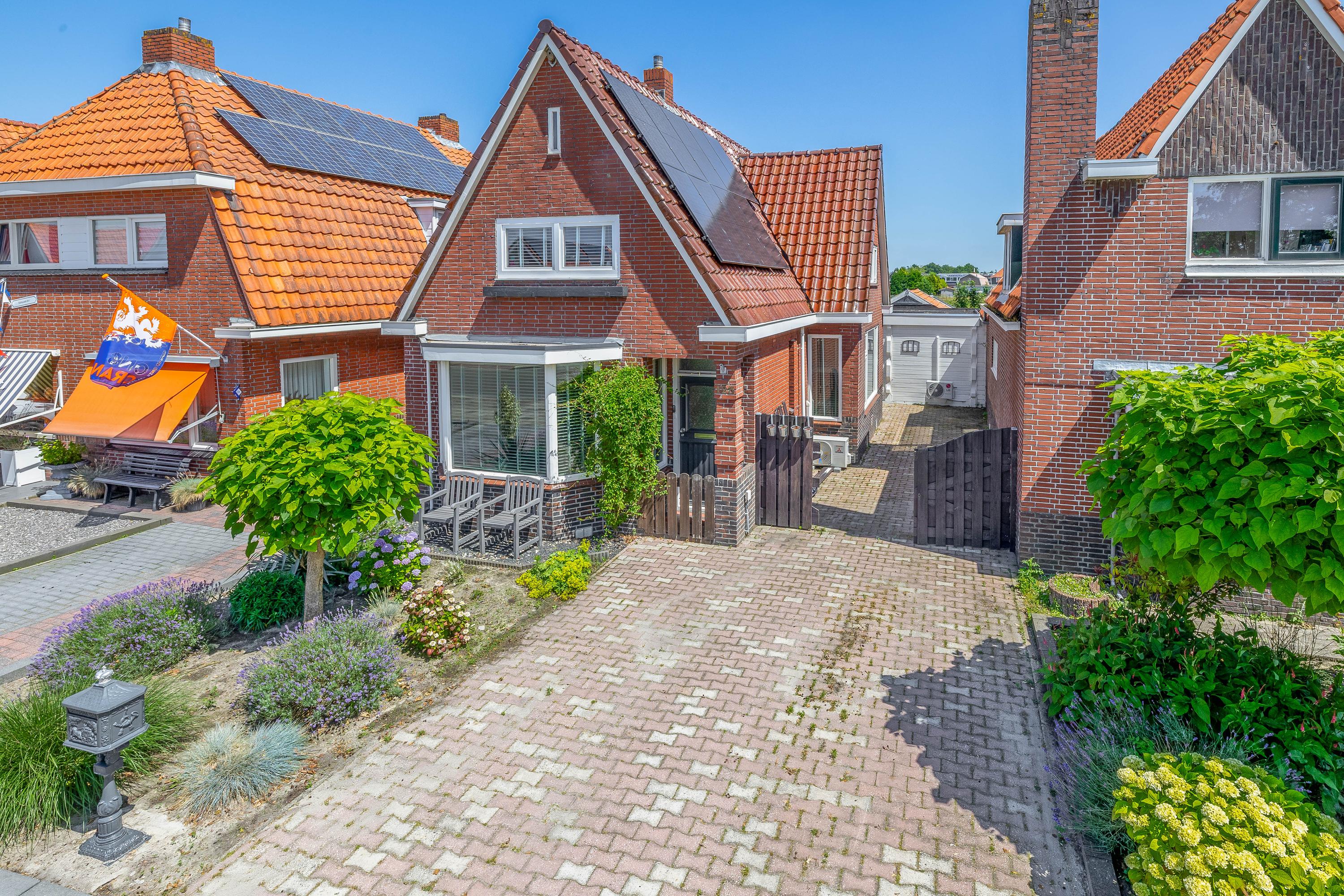 Vrijstaande woning te koop: Middenweg 123, Veendam