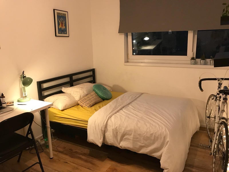 Room Walworth Road in Greater London