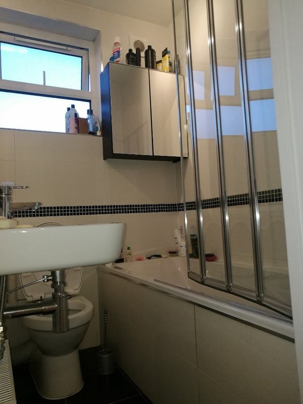 Room Walworth Road in Greater London