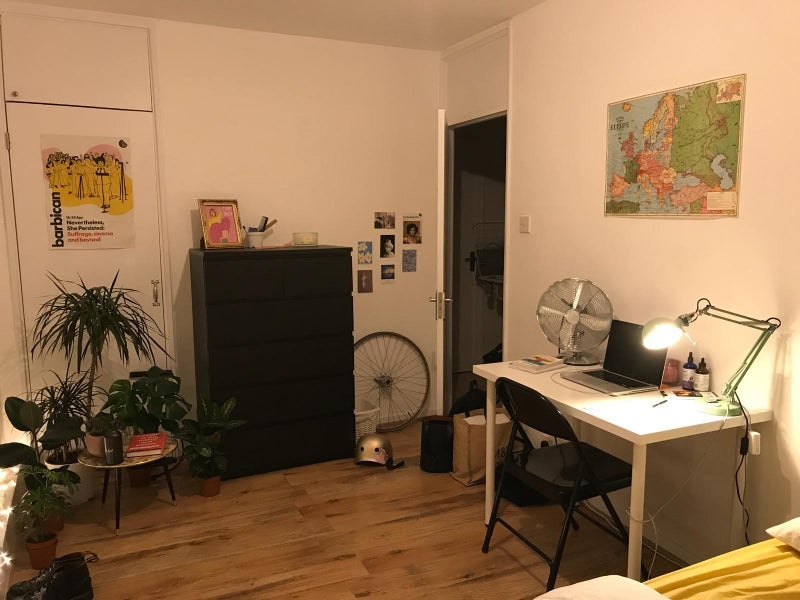 Room Walworth Road in Greater London