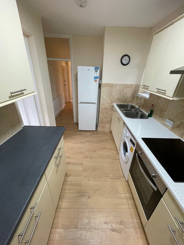 Room Ethelbert Road in Greater London