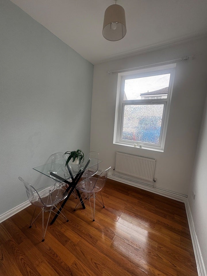 Room Bramshott Road in Portsmouth