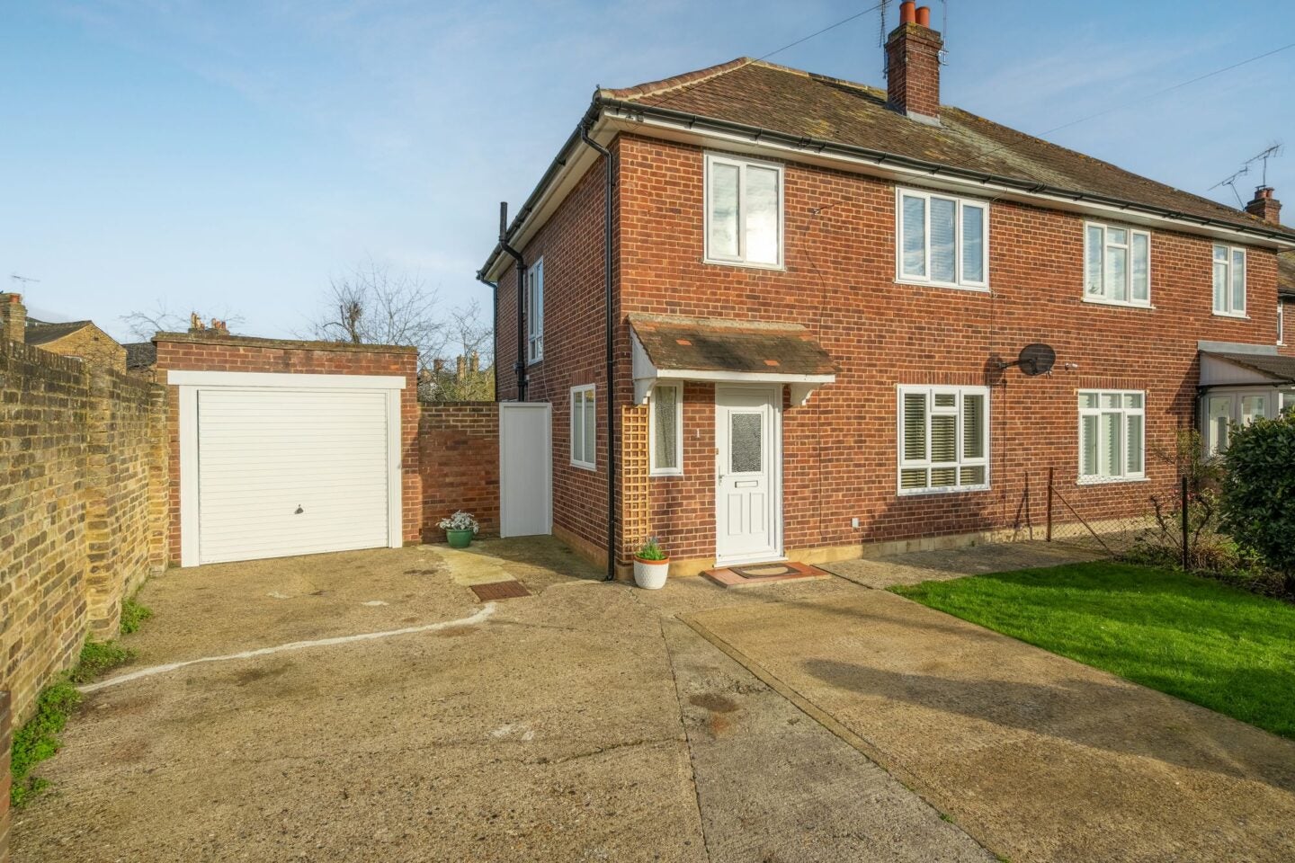 House Fairlight Avenue in Windsor