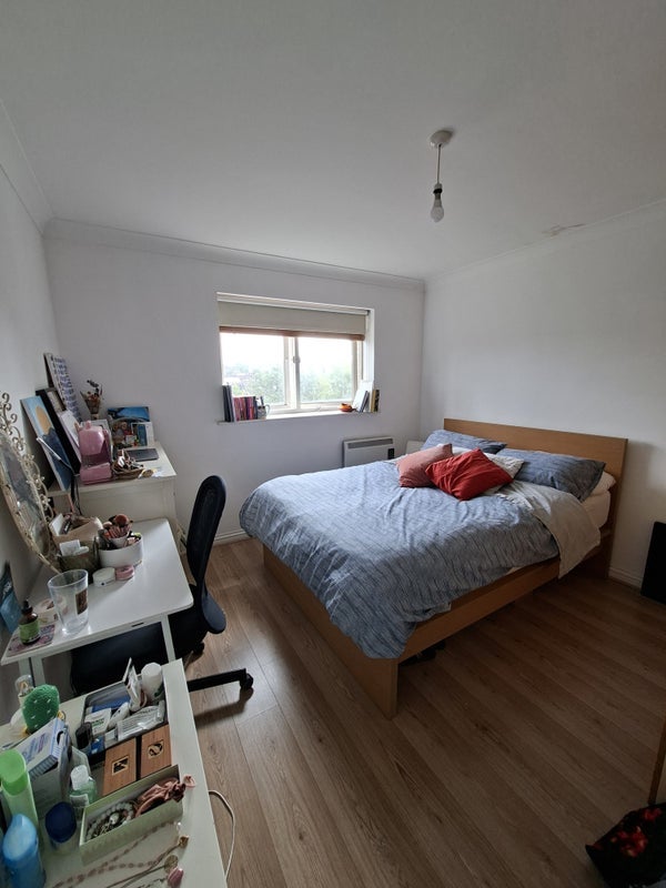 Room St Andrew's Mews in Greater London