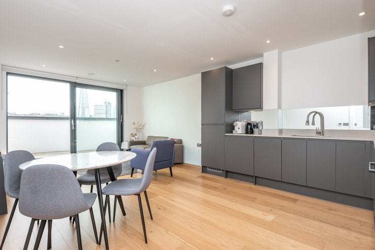 Flat Rushworth Street in Greater London