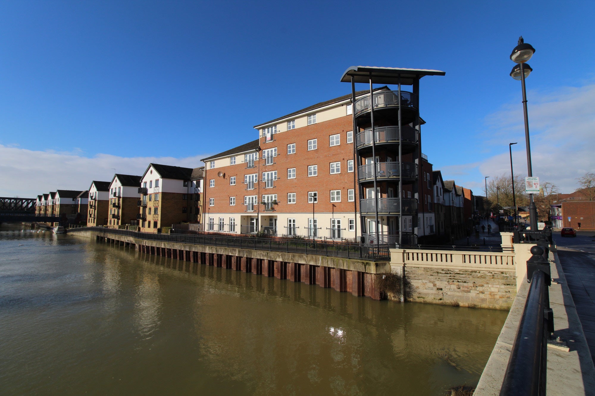 Flat Henry Penn Walk in Peterborough