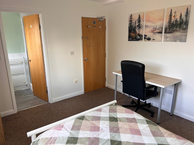 Room Templar Avenue in Coventry