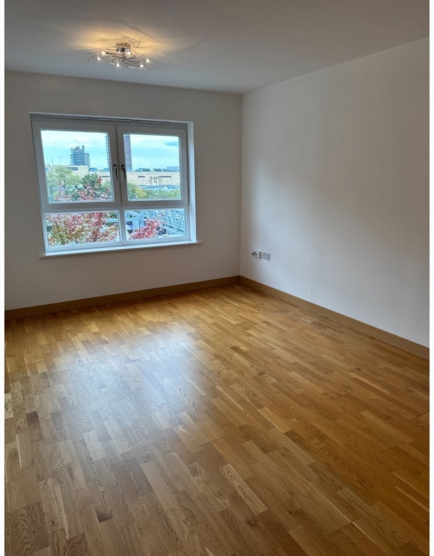 Room Cherrydown East in Basildon