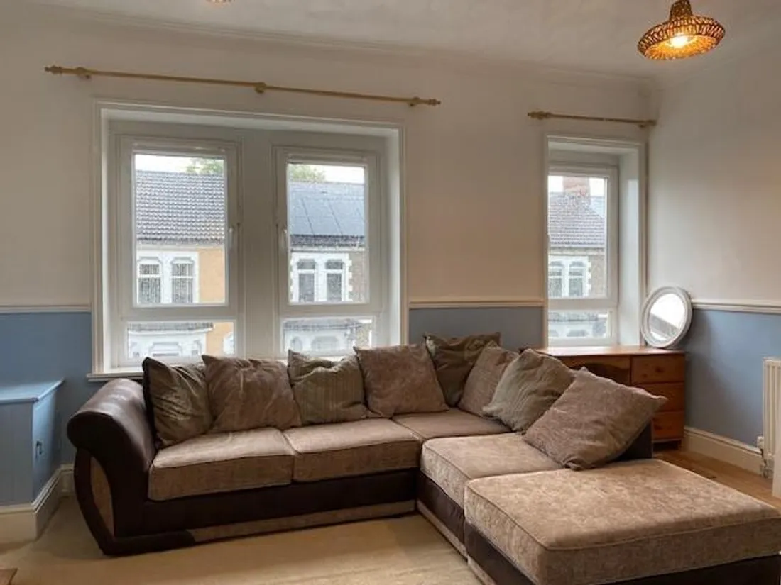 Flat Beresford Road in Cardiff
