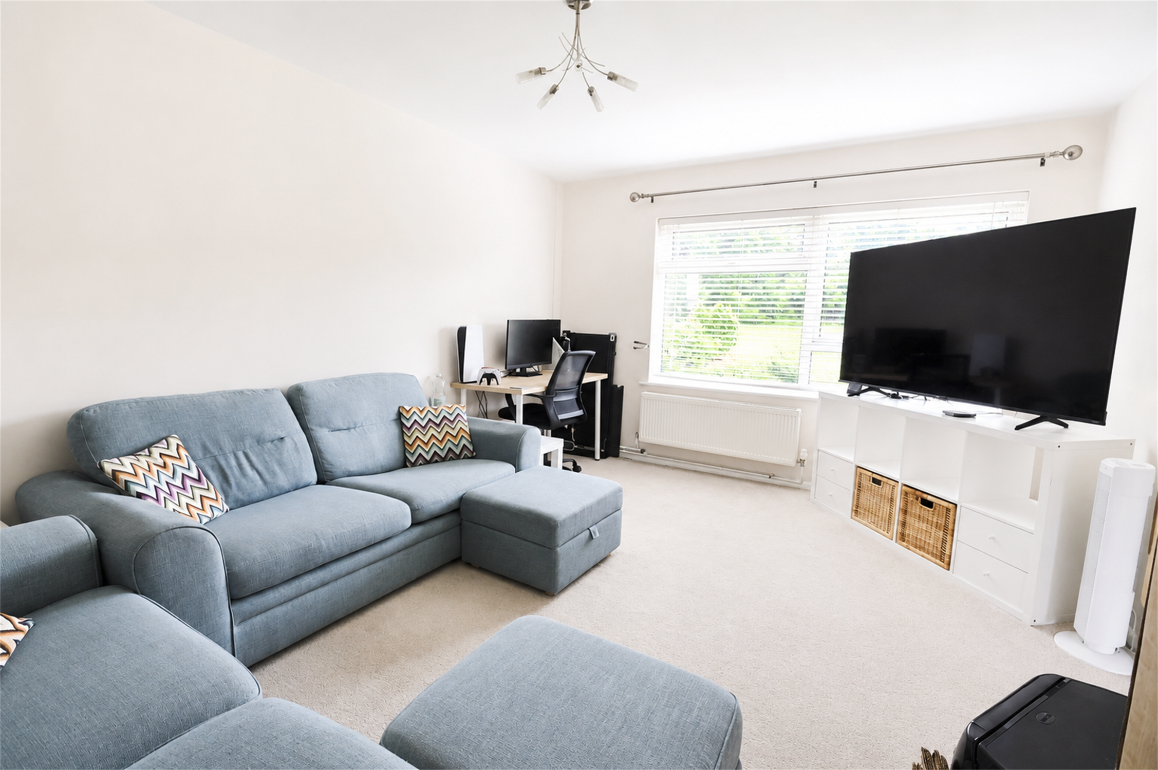 House Woodhall Way in Fareham