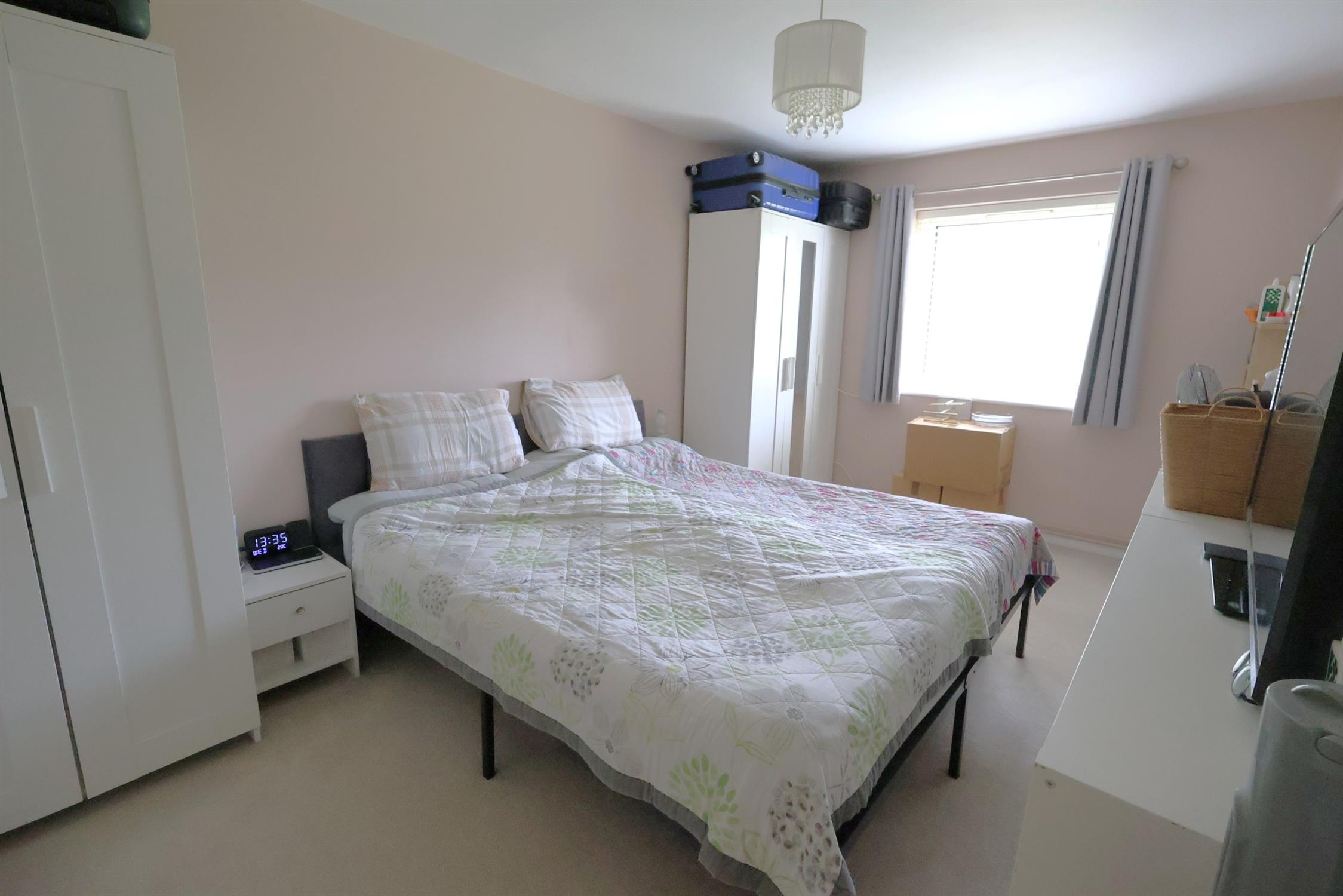 House Woodhall Way in Fareham