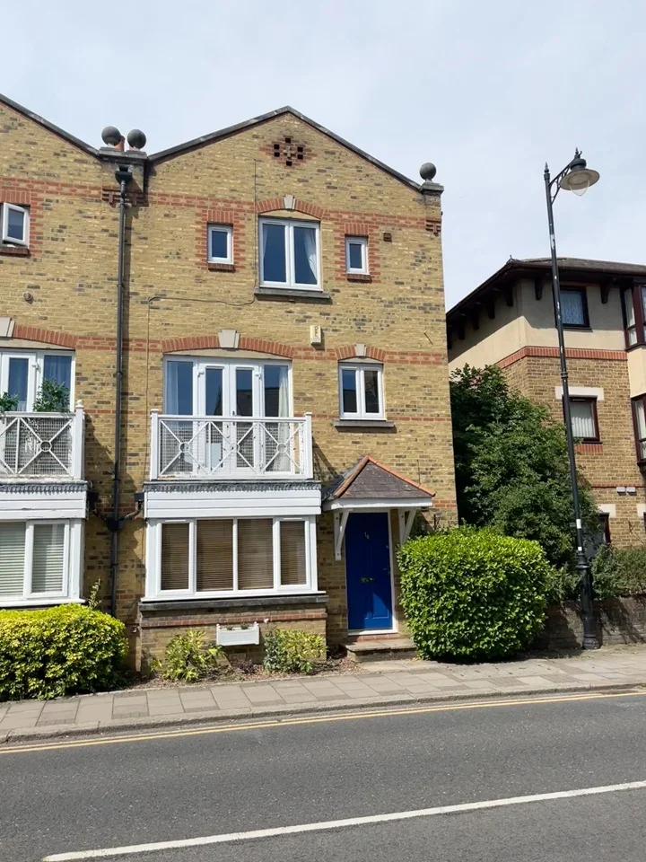 House Kings Road in Windsor