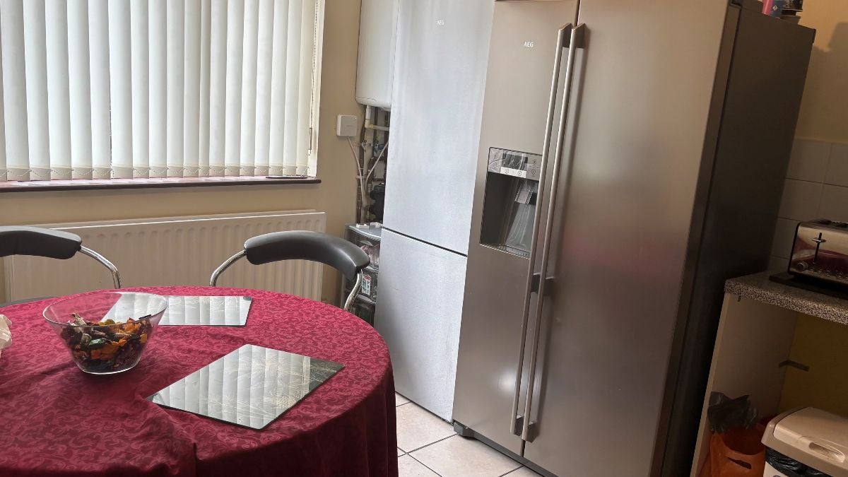 Room Corry Drive in Greater London