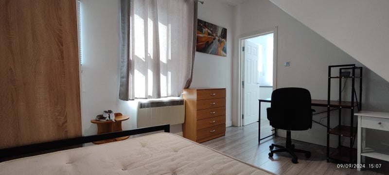 Flat Wollaton Road in Nottingham