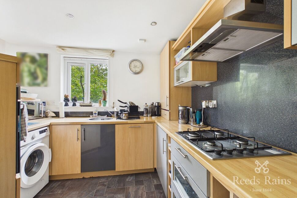 Flat Ellerman Road in Liverpool