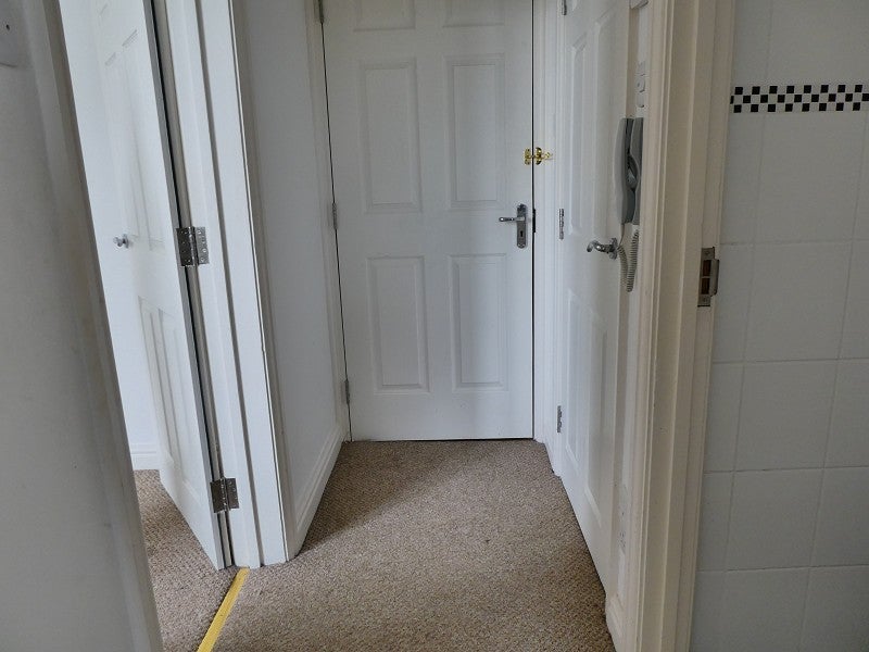 Flat Chatham Road in Trafford