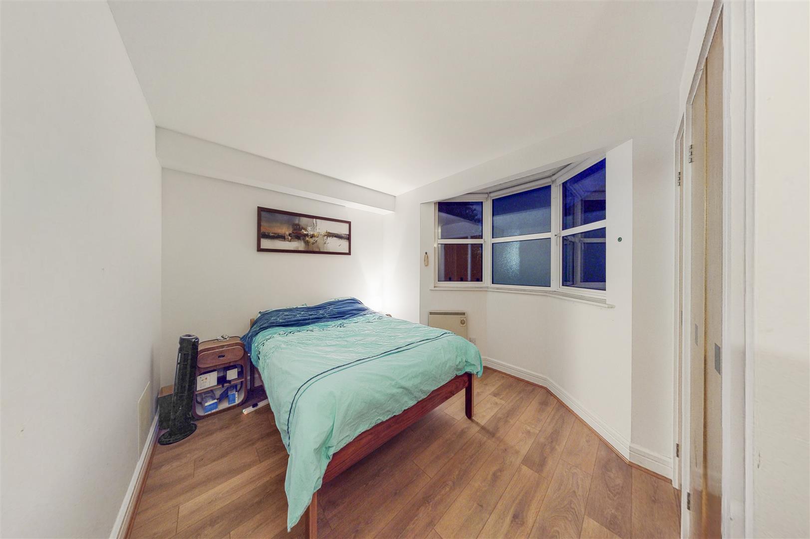 Flat Shacklewell Street in Greater London