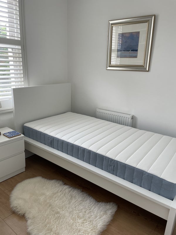 Room Victor Road in Windsor