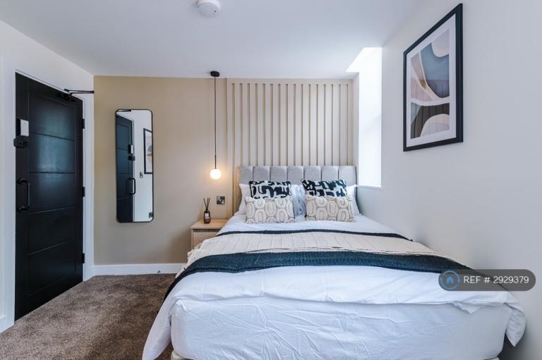 Room Norris Street in Warrington