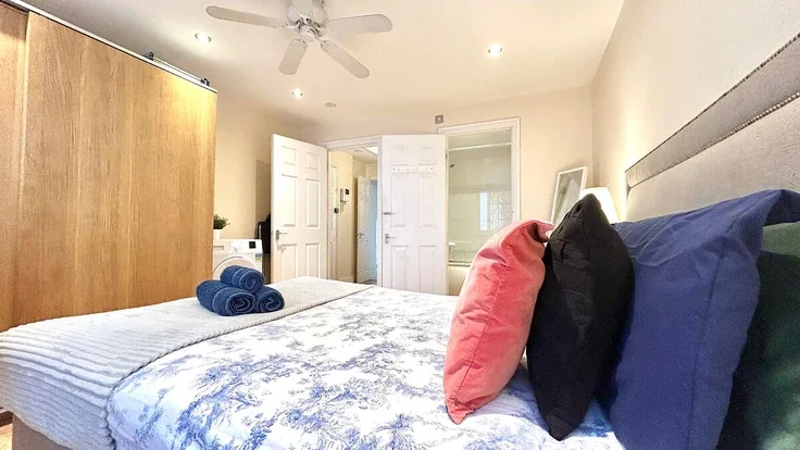 Flat Warwick Lane in Greater London