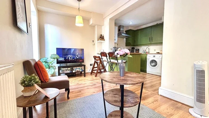 Flat Warwick Lane in Greater London