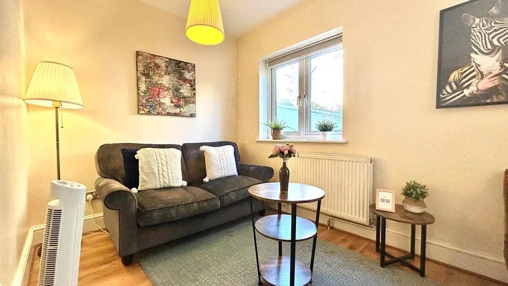 Flat Warwick Lane in Greater London