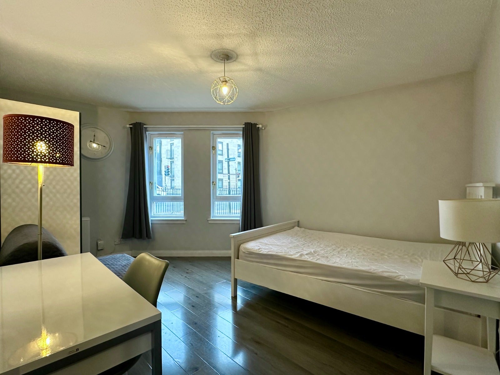 Flat Elderslie Street in Glasgow