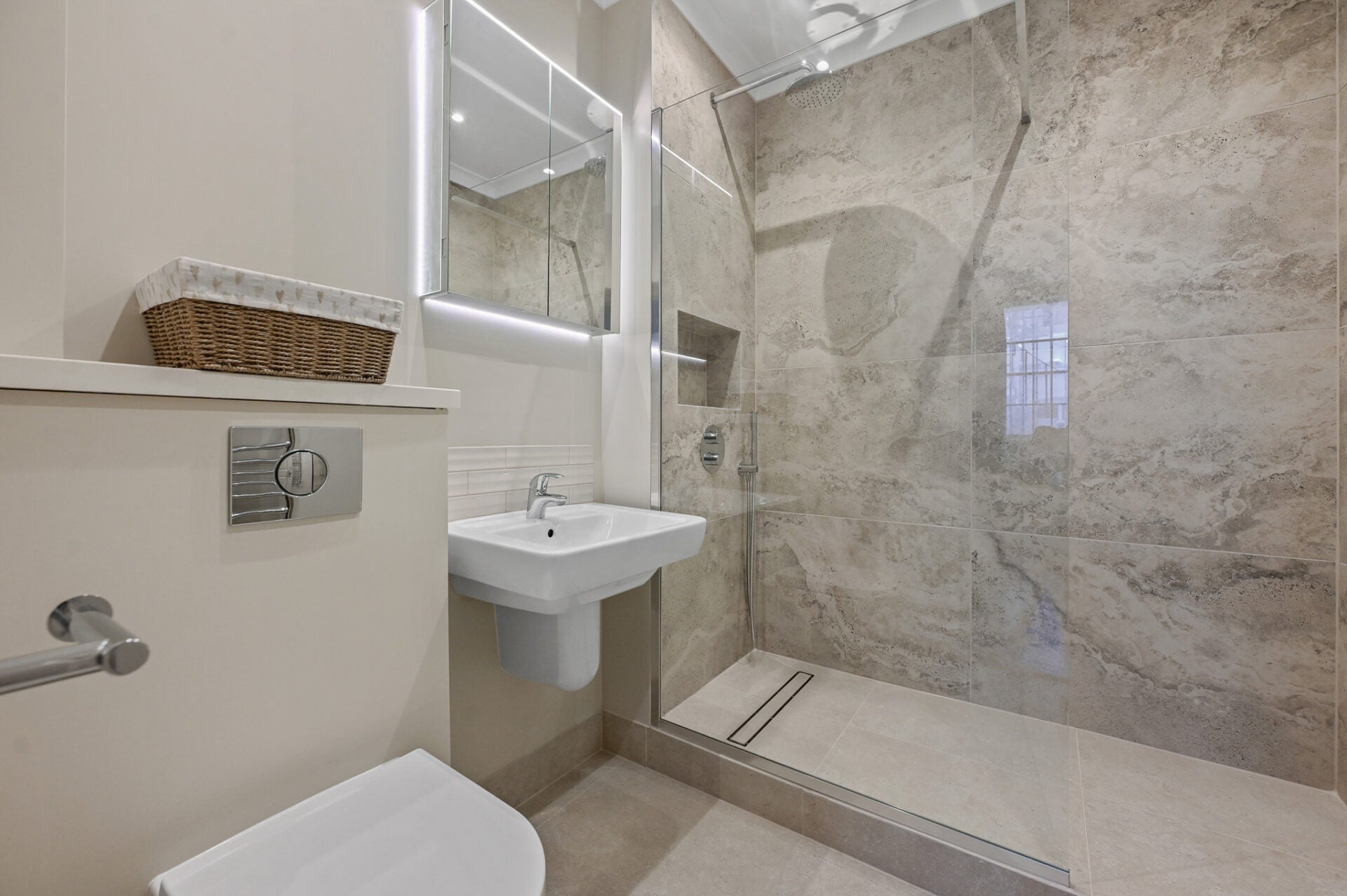 Flat Harley Street in City of Westminster