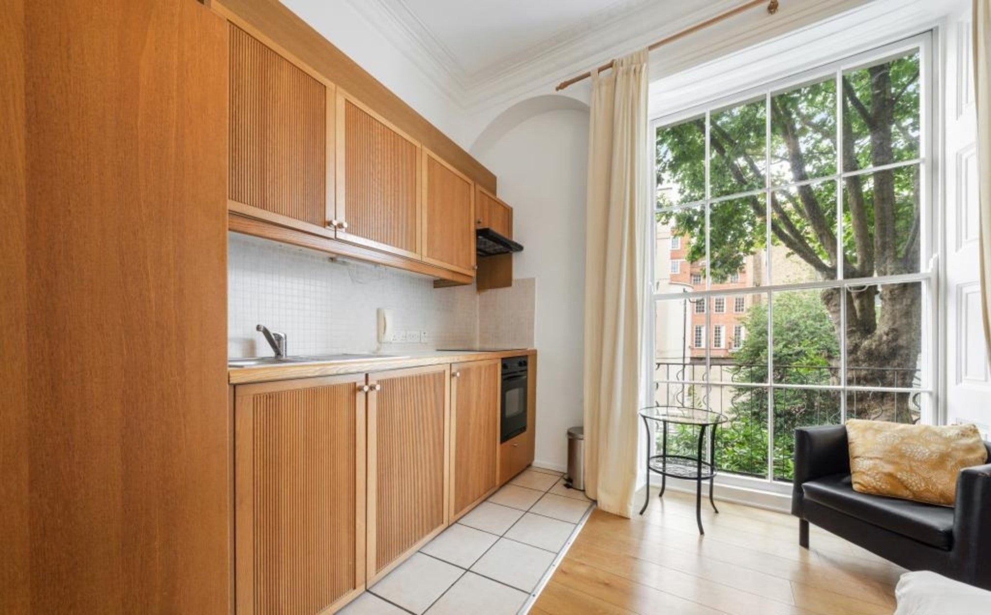 Flat Cartwright Gardens in London