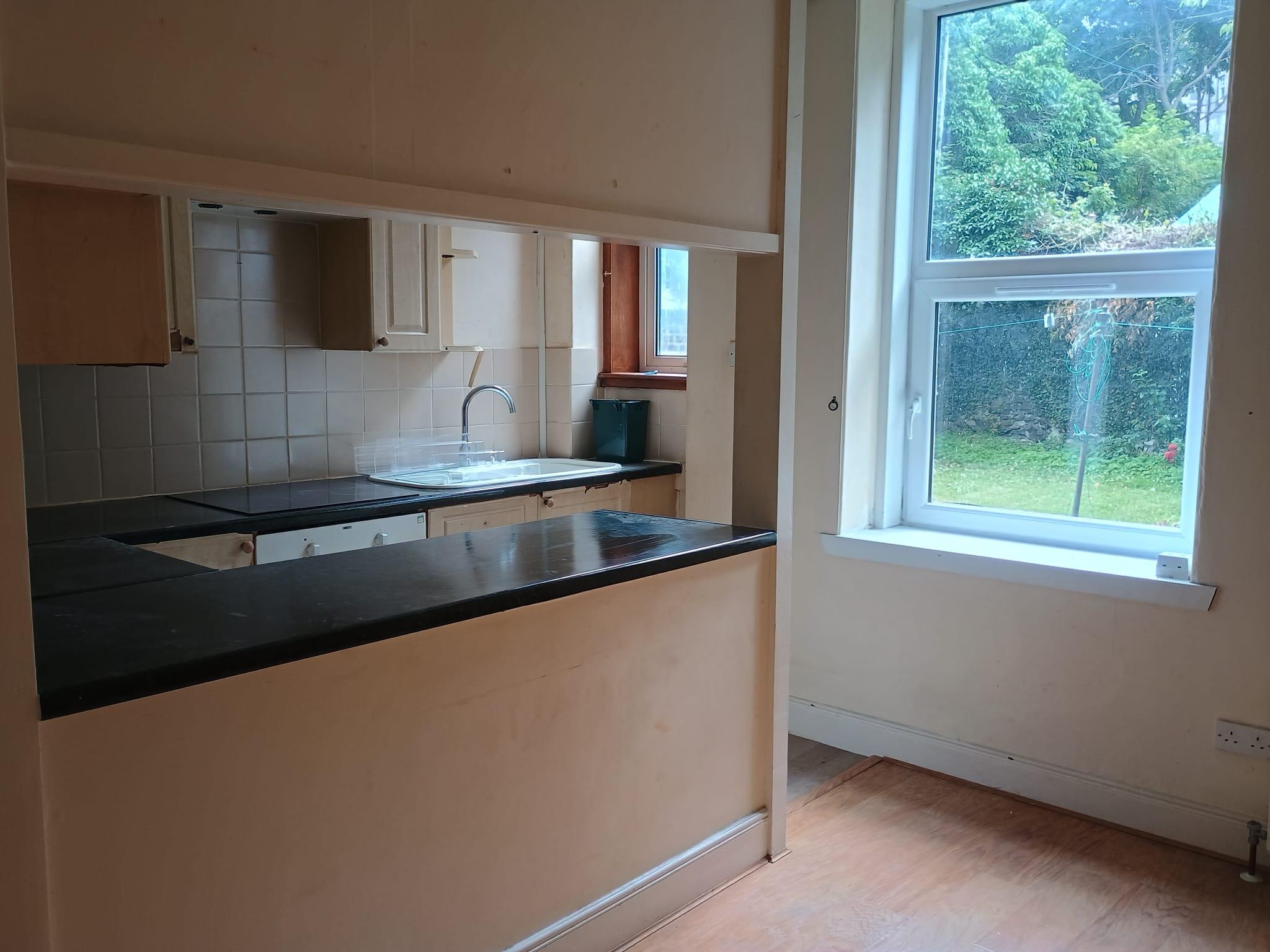 Flat Irvine Place in Stirling