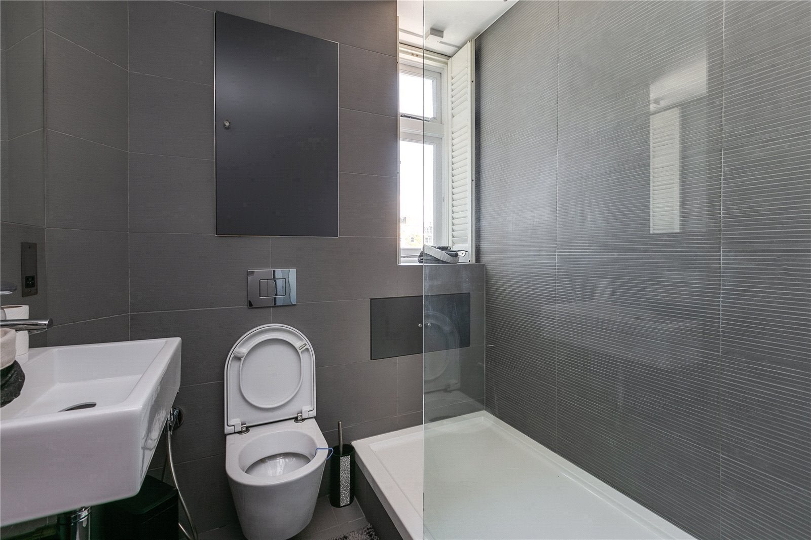 Flat Belgrave Square in City of Westminster