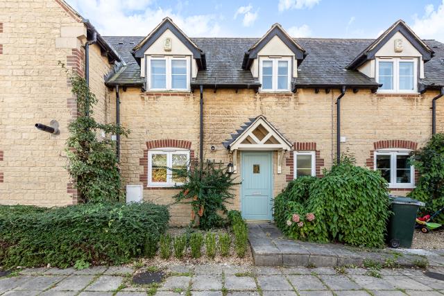 House The Crossway in Cherwell District