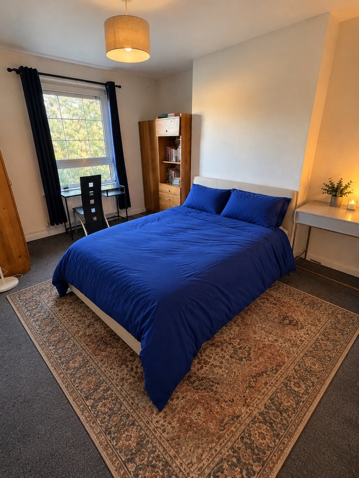 Room Saltwell Street in Greater London