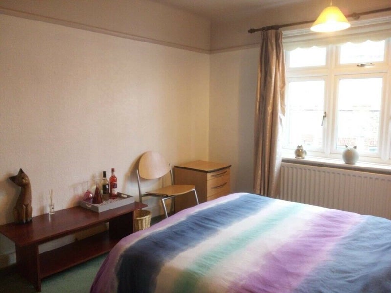 Room Carlton Road in Bournemouth