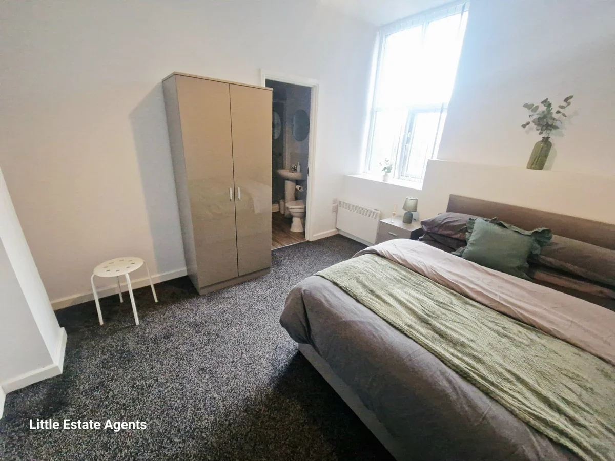 Room Claughton Street in St Helens