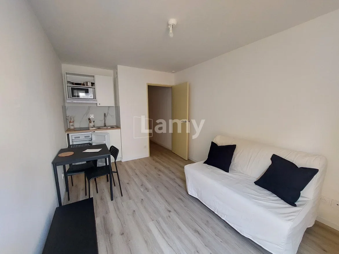 Flat Rue Bourdaloue in Nîmes