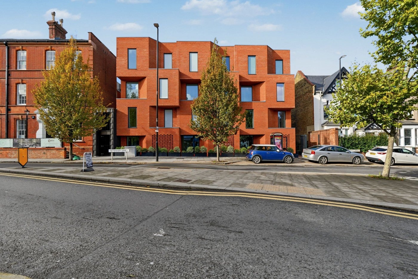 Flat Tottenham Lane in Greater London