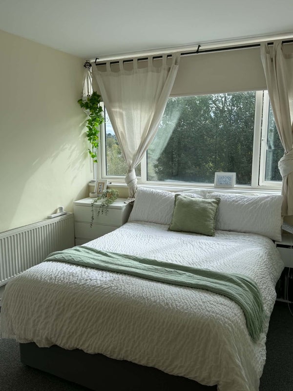 Room Murfett Close in Greater London