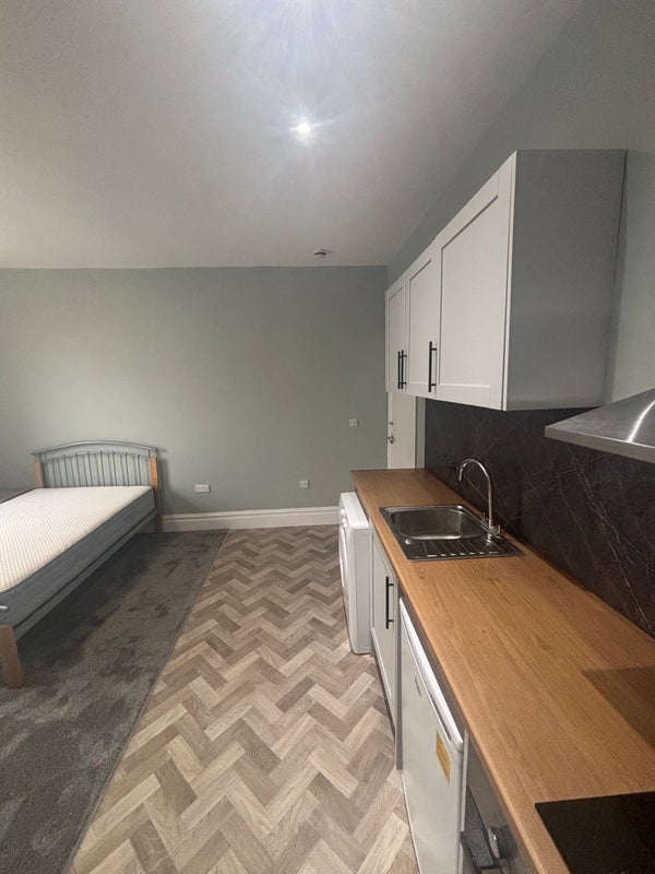 Room Henrietta Street in Bristol