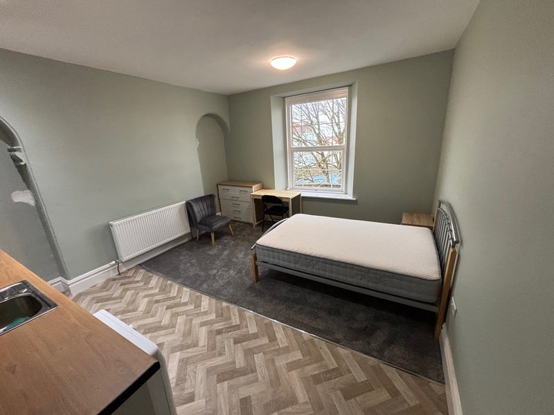Room Henrietta Street in Bristol