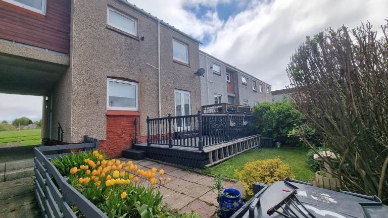 House Nightingale Place in Johnstone