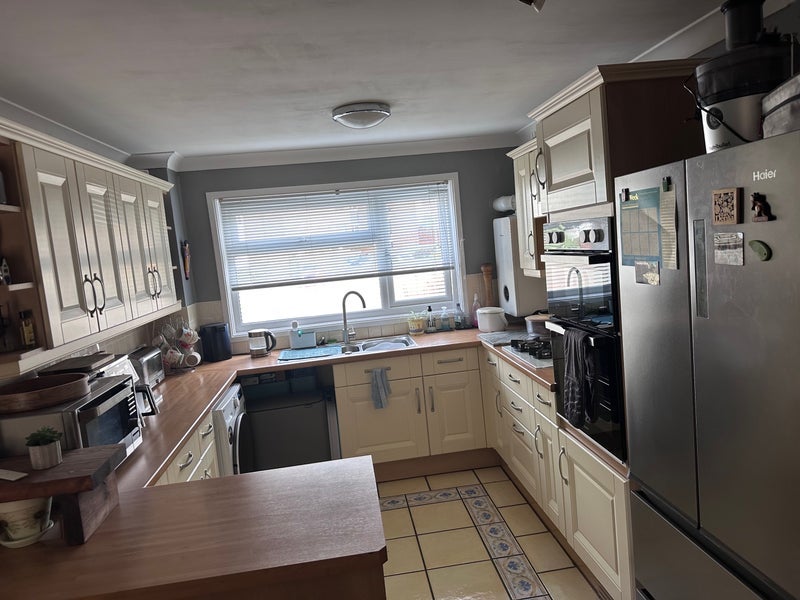 Room Broadley Road in Harlow
