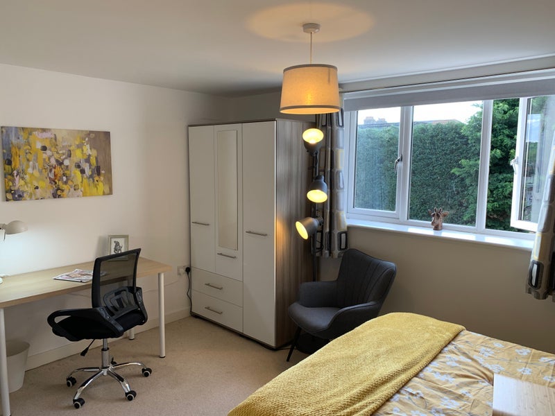 Room Bloomfield Road in Bristol