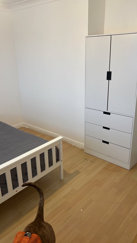 Room Moulins Road in Greater London