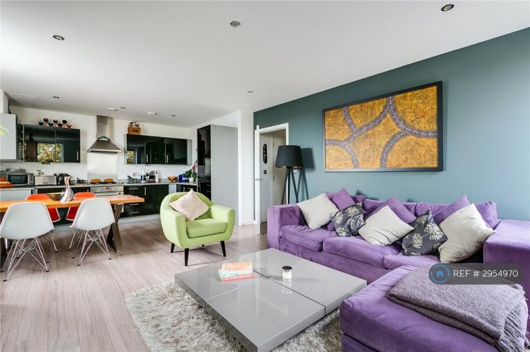 Flat Old Devonshire Road in Greater London