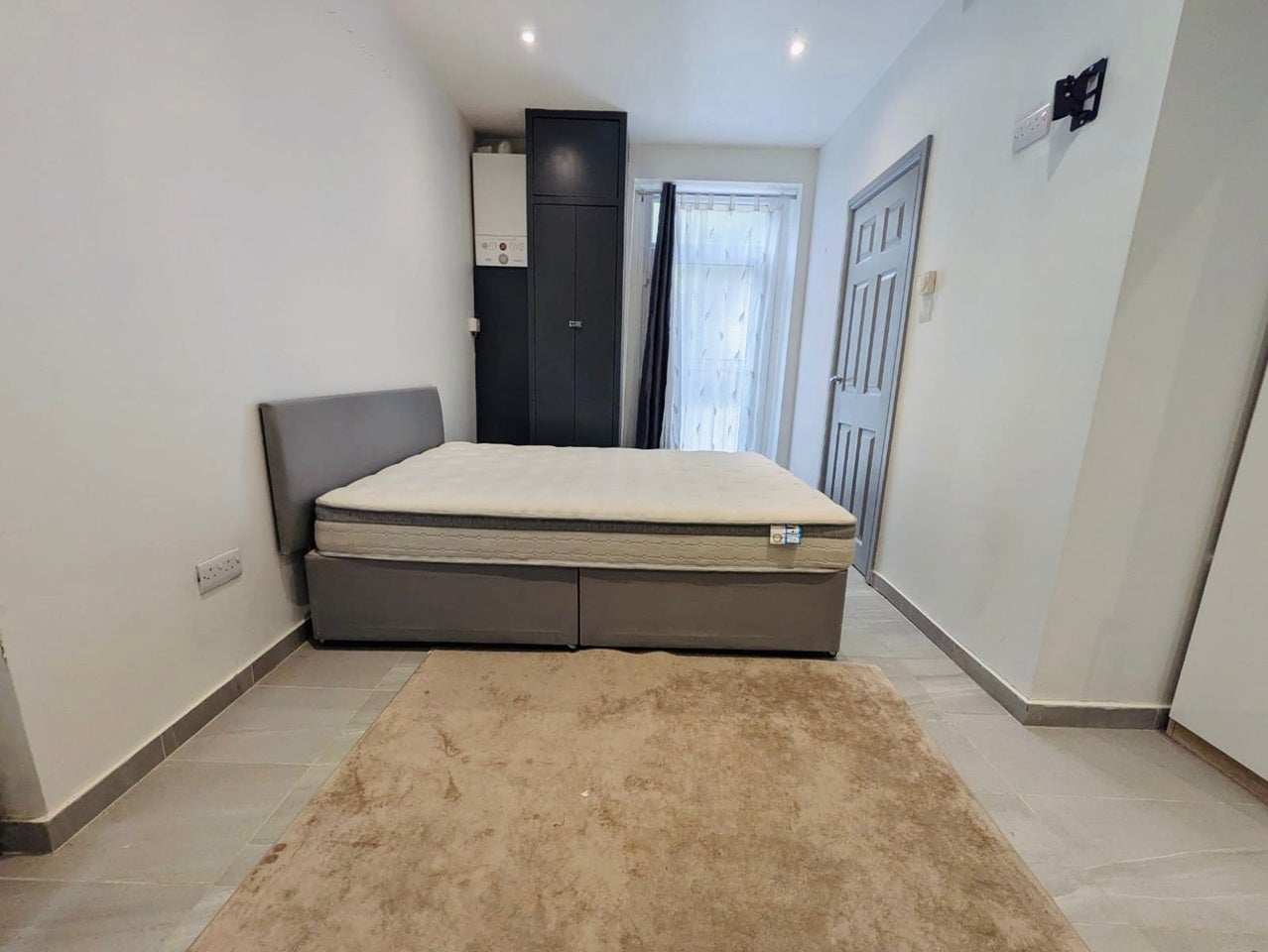 Room Archway Road in Greater London