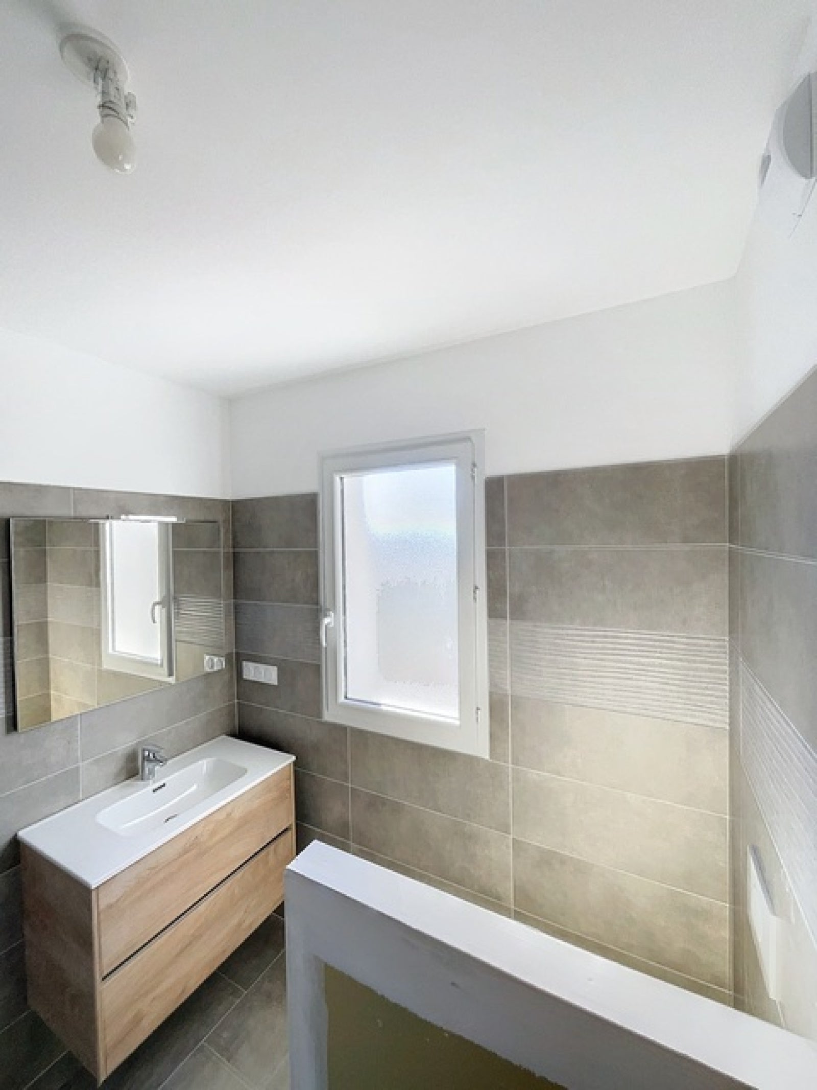 Flat T 10 in Santa-Lucia-di-Moriani