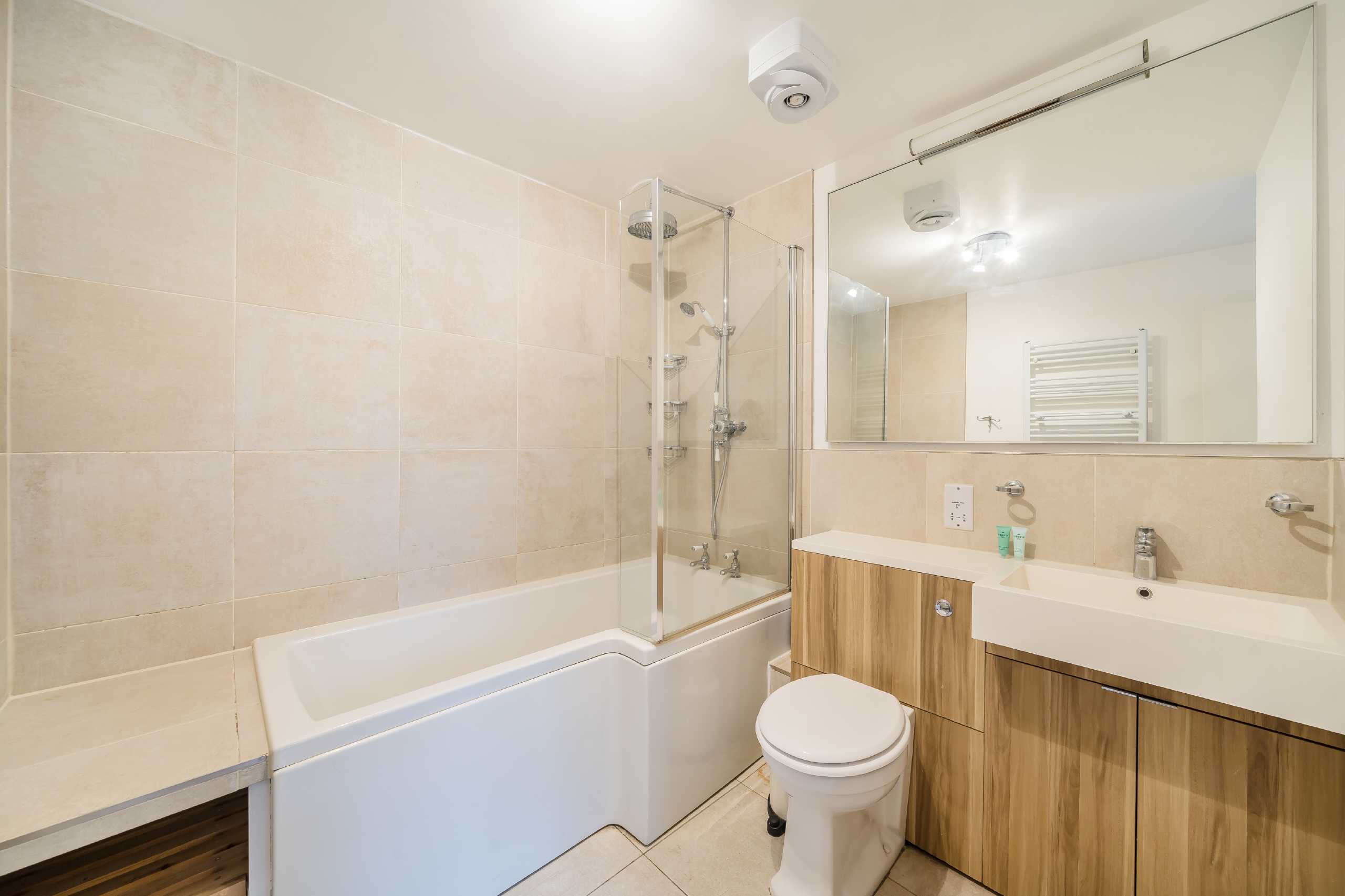 House Villa Road in Greater London